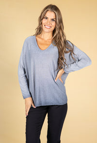 V-NECK LONG SLEEVE KNIT TOP IN NAVY