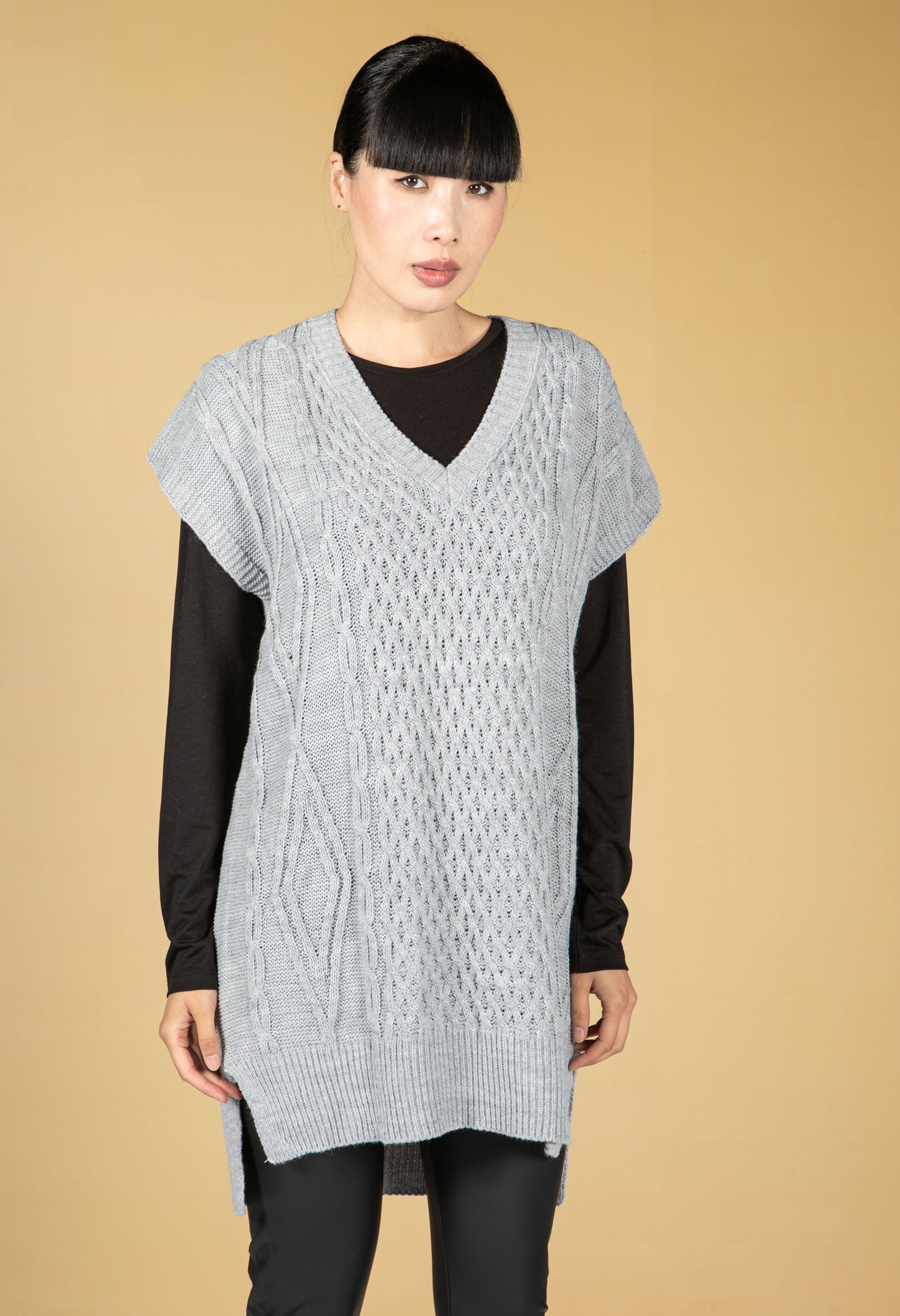 Oversized Cable Knit Sweater Vest in Cool Grey