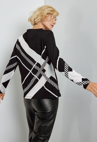 Long Sleeve Top with a Diagonal Check Pattern