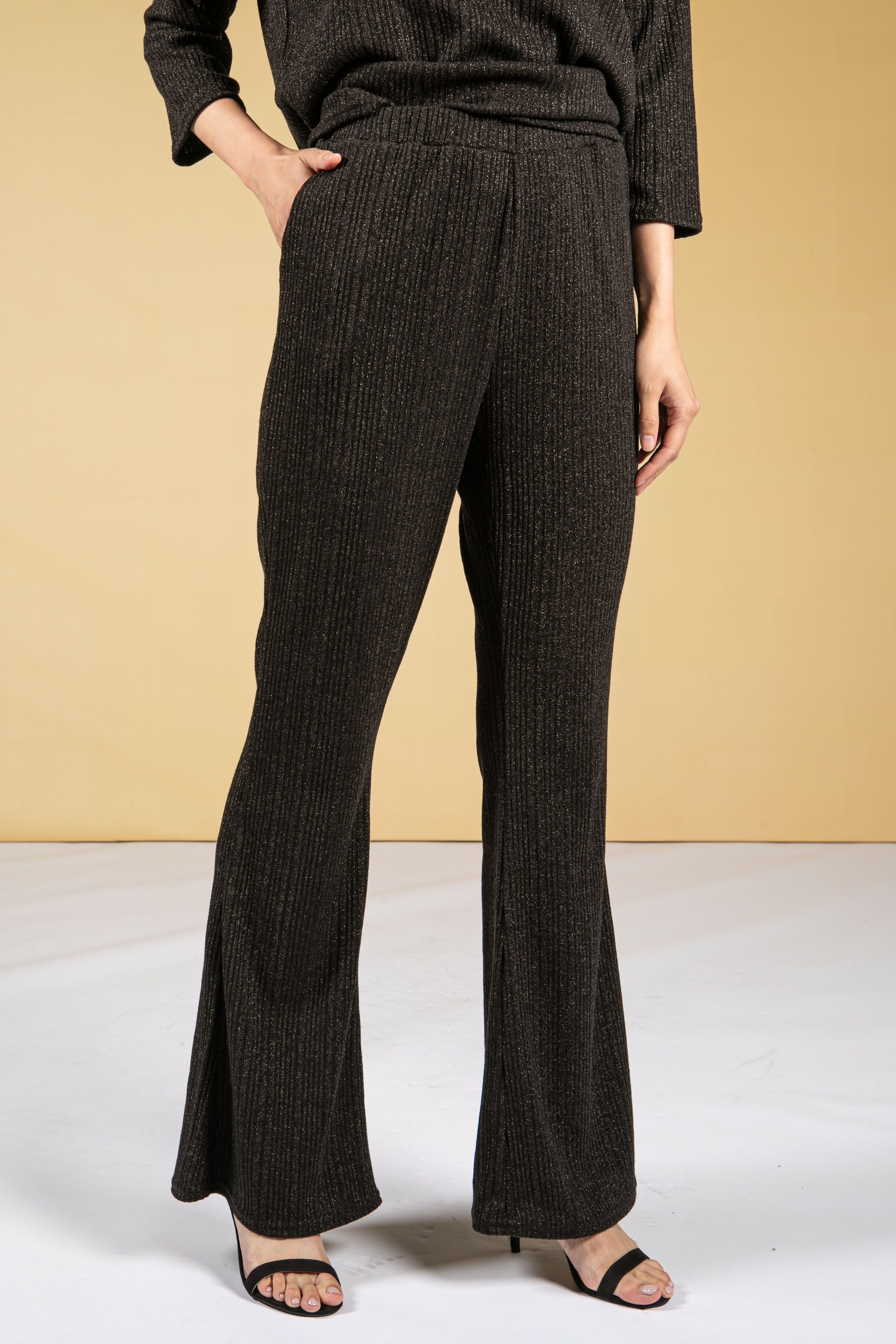 Twist Elasticated Waistband Cargo Trousers in Khaki | Pamela Scott