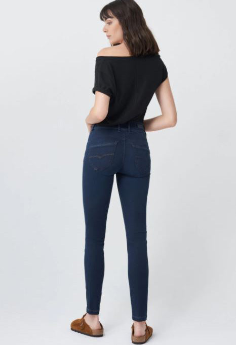 PUSH IN SECRET SKINNY SOFT TOUCH JEANS WITH DETAIL