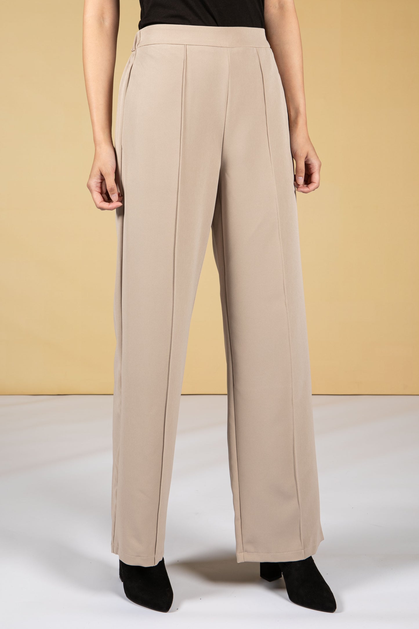 Straight Cut Trousers in Cashew