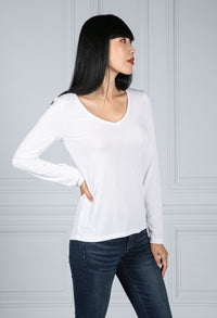 Long Sleeve V-Neck Tee in White