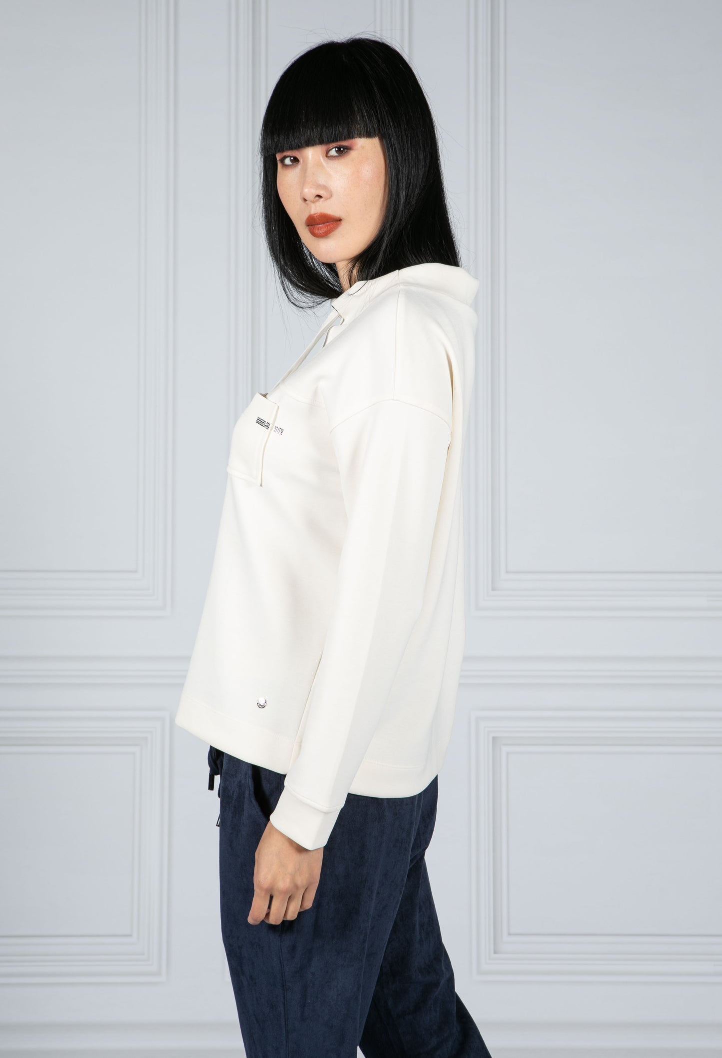 Sweatshirt with Patch Pockets in White