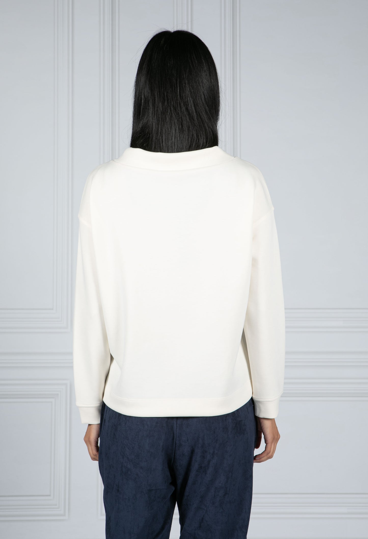 Sweatshirt with Patch Pockets in White