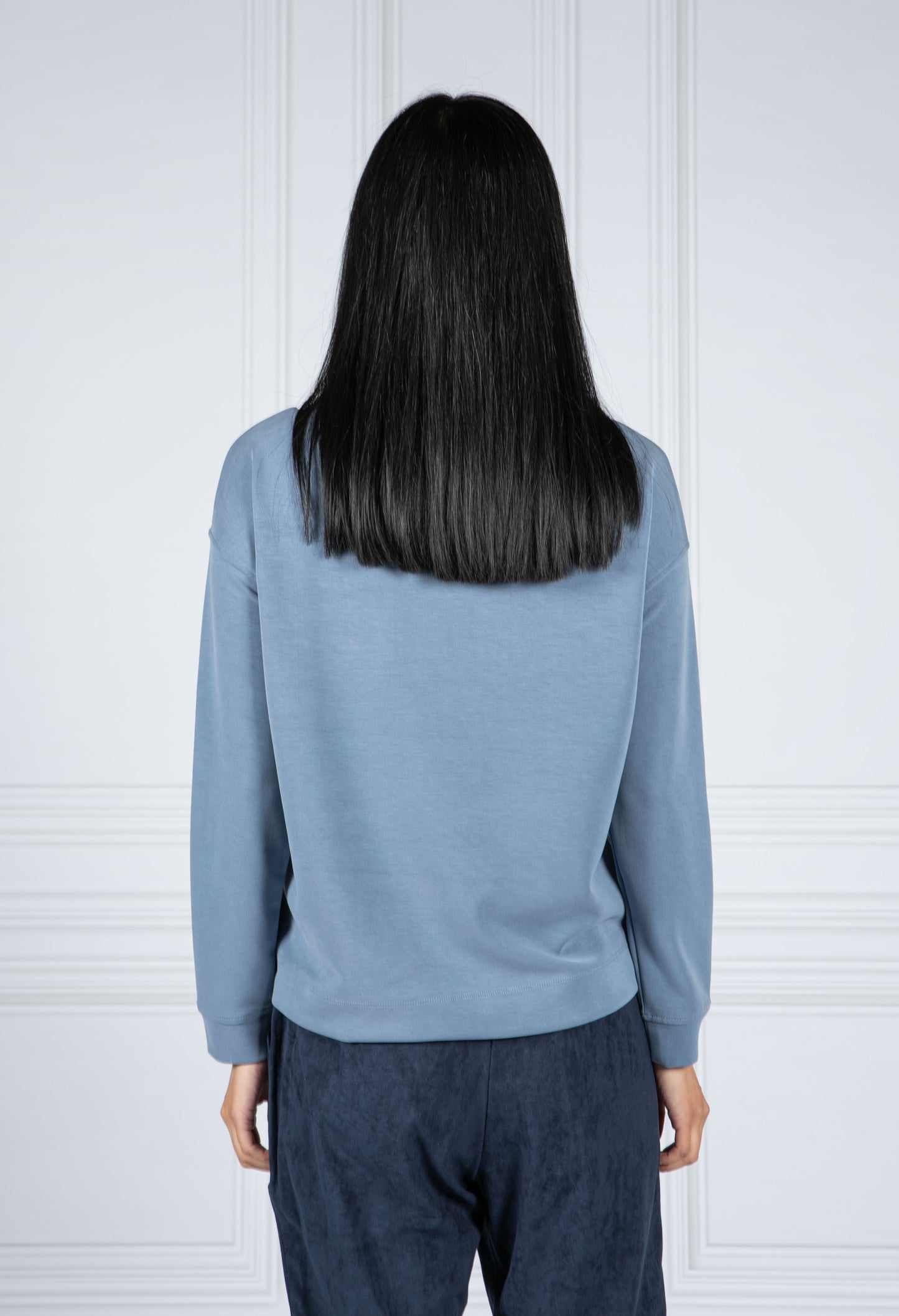 Sweatshirt with Patch Pockets in Cornflower Blue