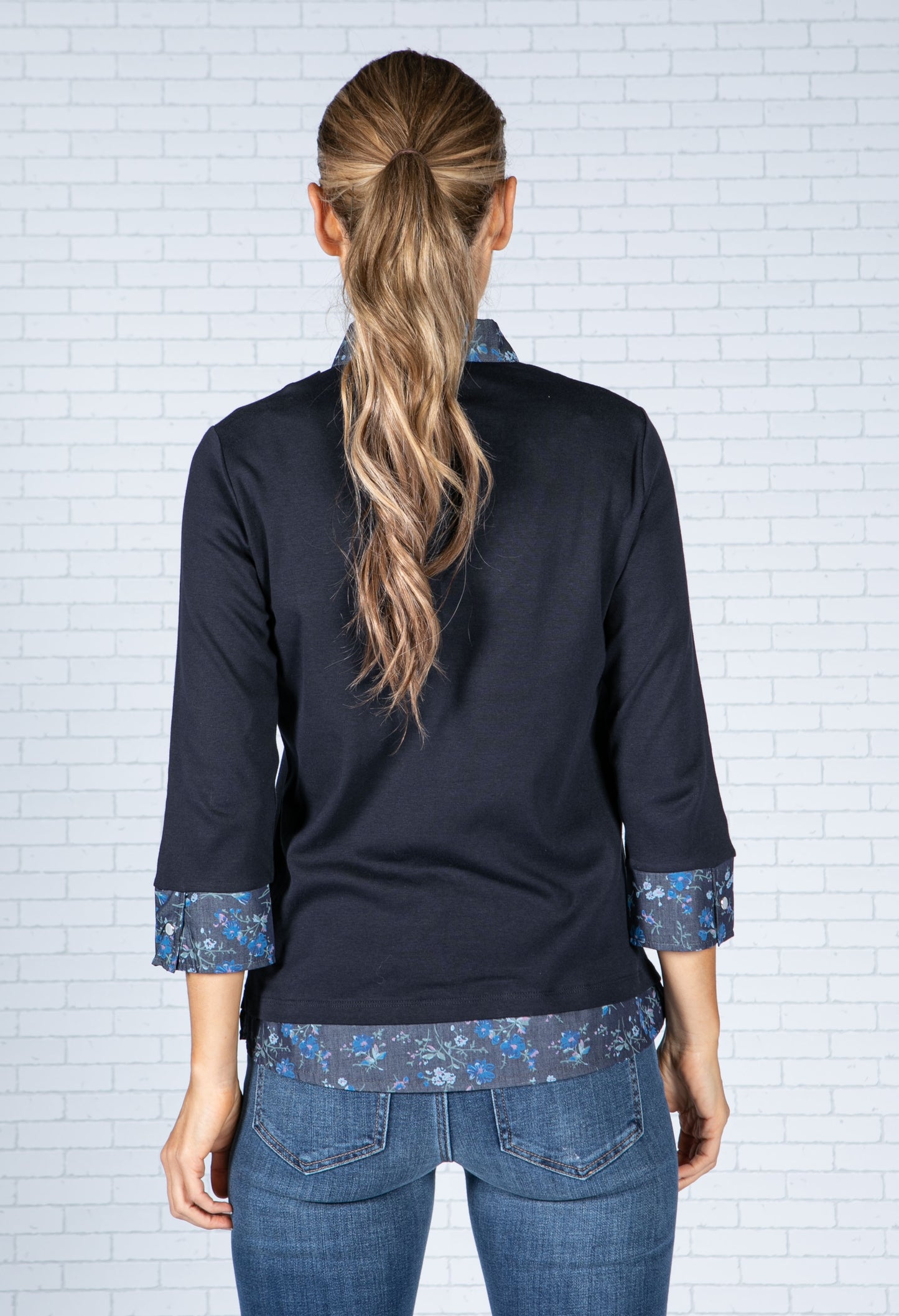 Pullover with 'Forget Me Not' Shirt Details