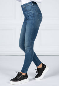 KAFEY ULTRA HIGH SKINNY JEANS IN FADED NEPTUNE BLUE