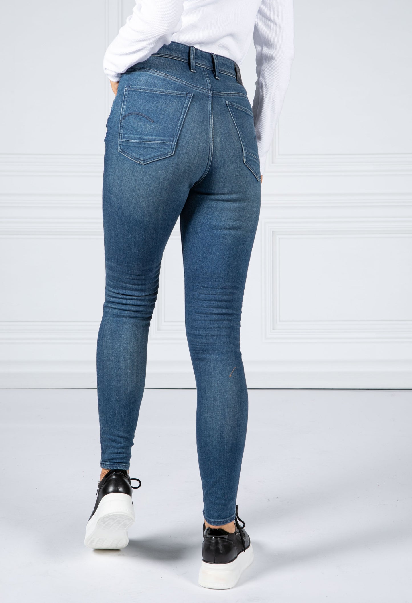 KAFEY ULTRA HIGH SKINNY JEANS IN FADED NEPTUNE BLUE