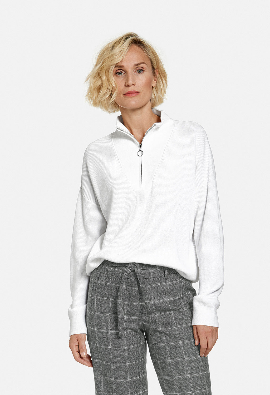 Turtleneck jumper in White