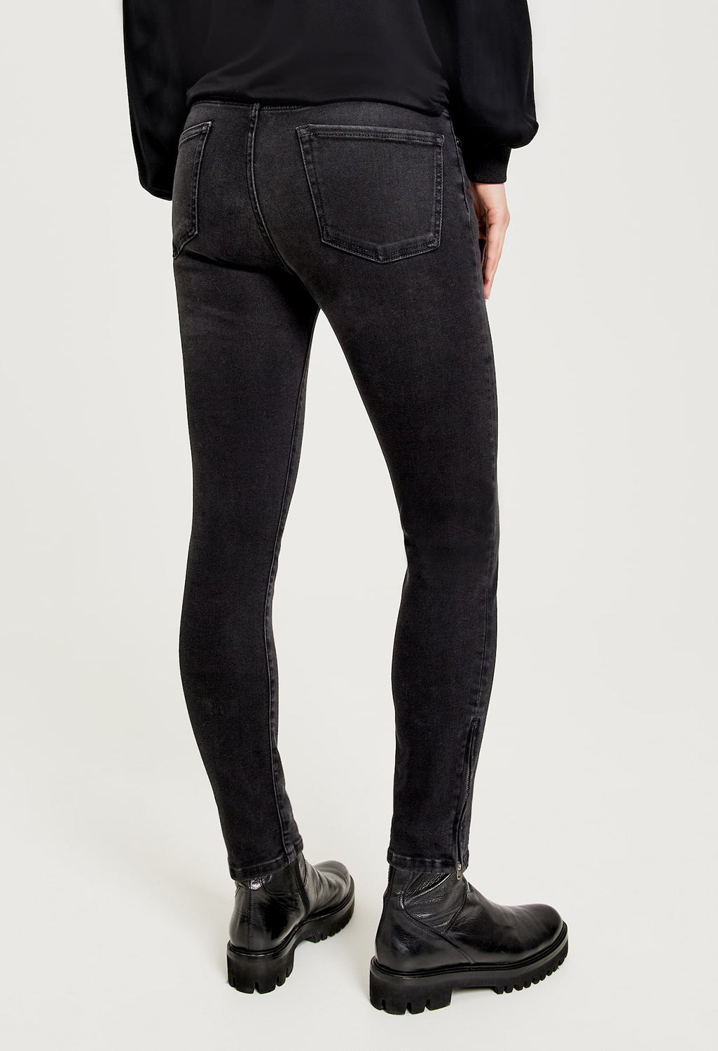 Evita zip slim jeans