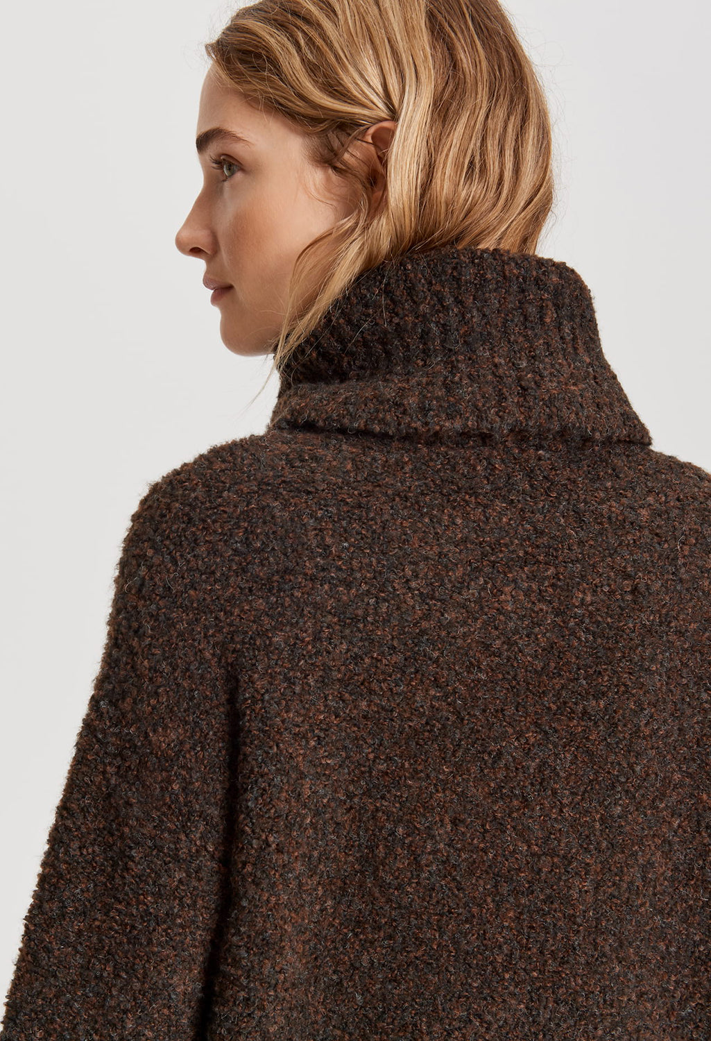 Podshum Turtleneck jumper in Truffle