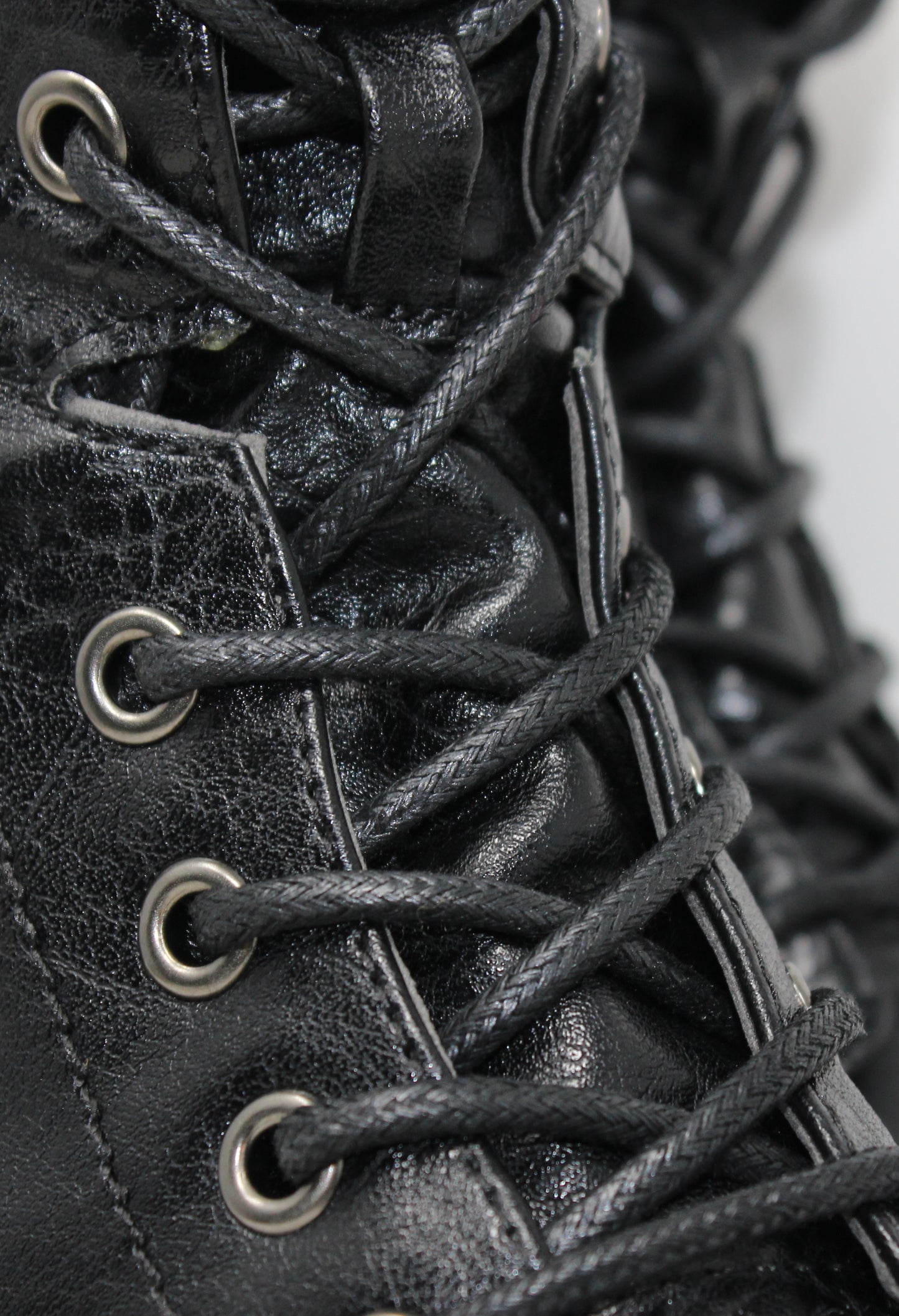 BLACK LACED WORK-BOOT