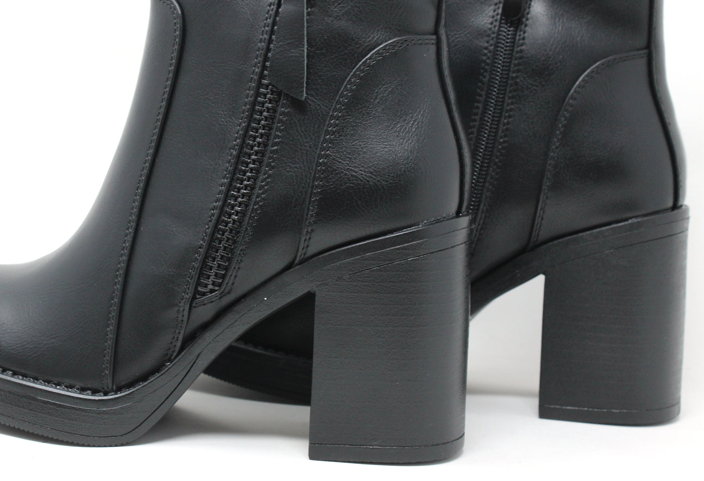 Structured Panel Boot