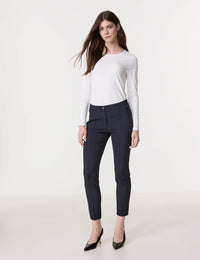 Leisure Cropped Slim Fit Pant