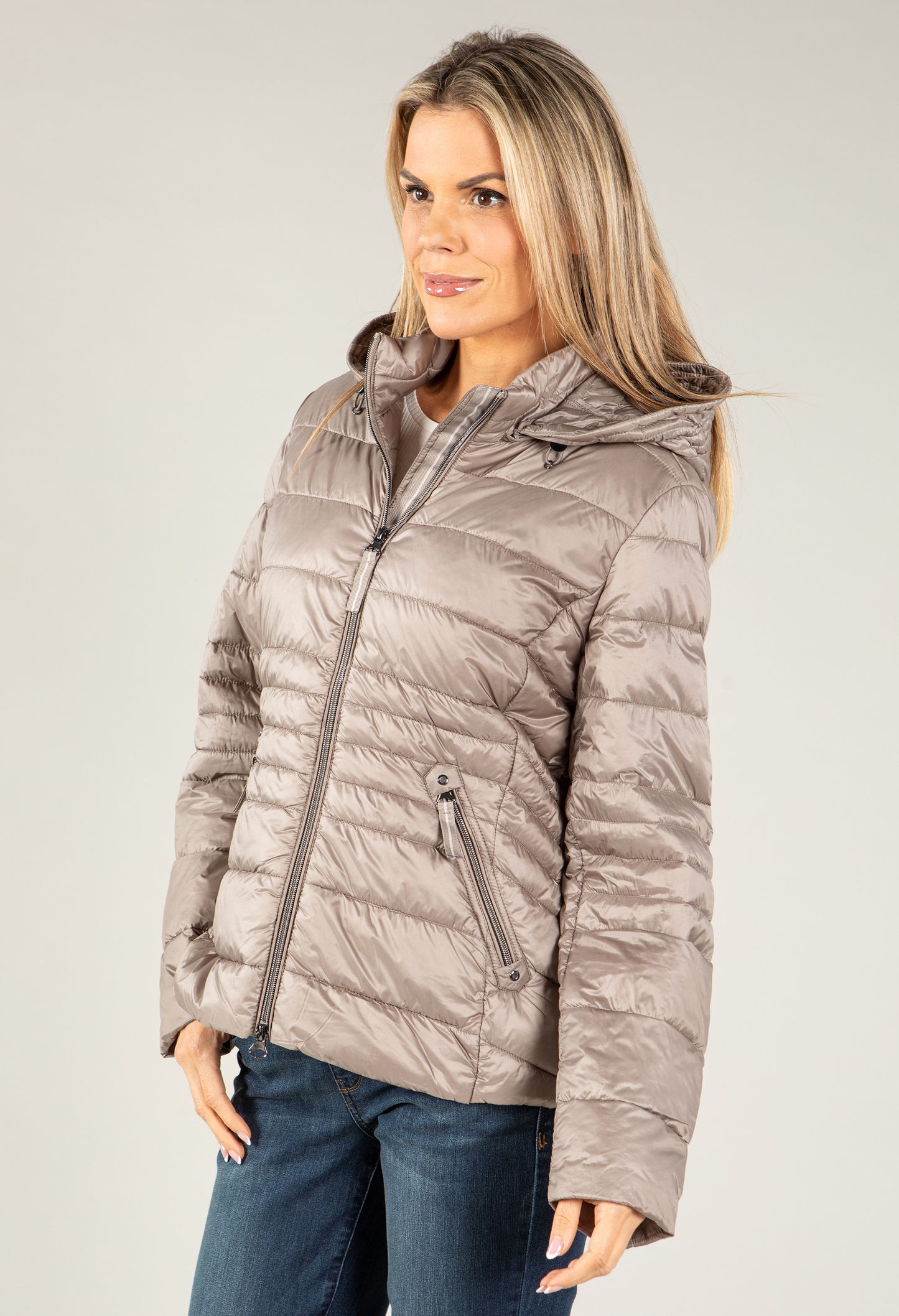 Quilted jacket with detachable hood