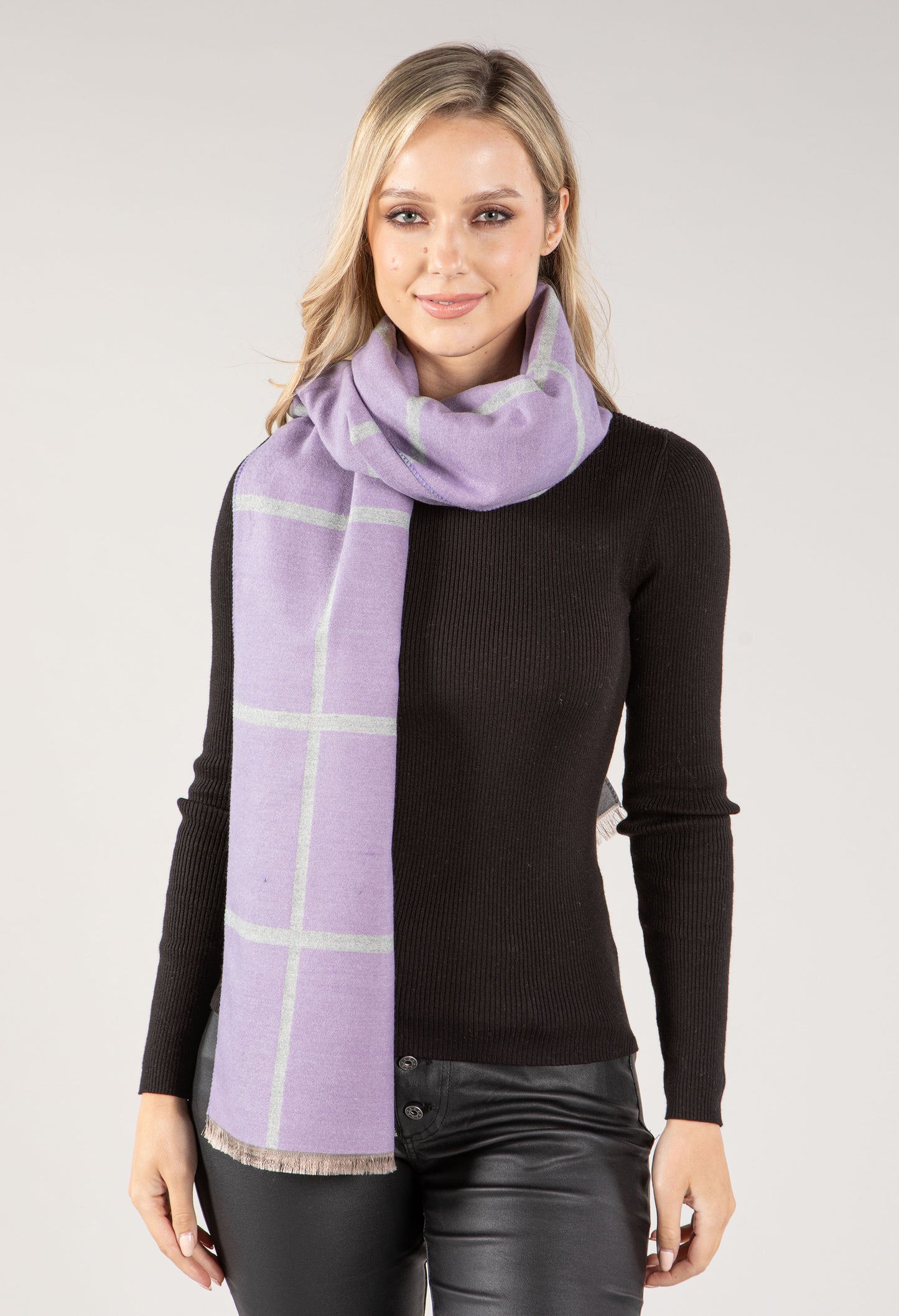 Contrast Check Scarf