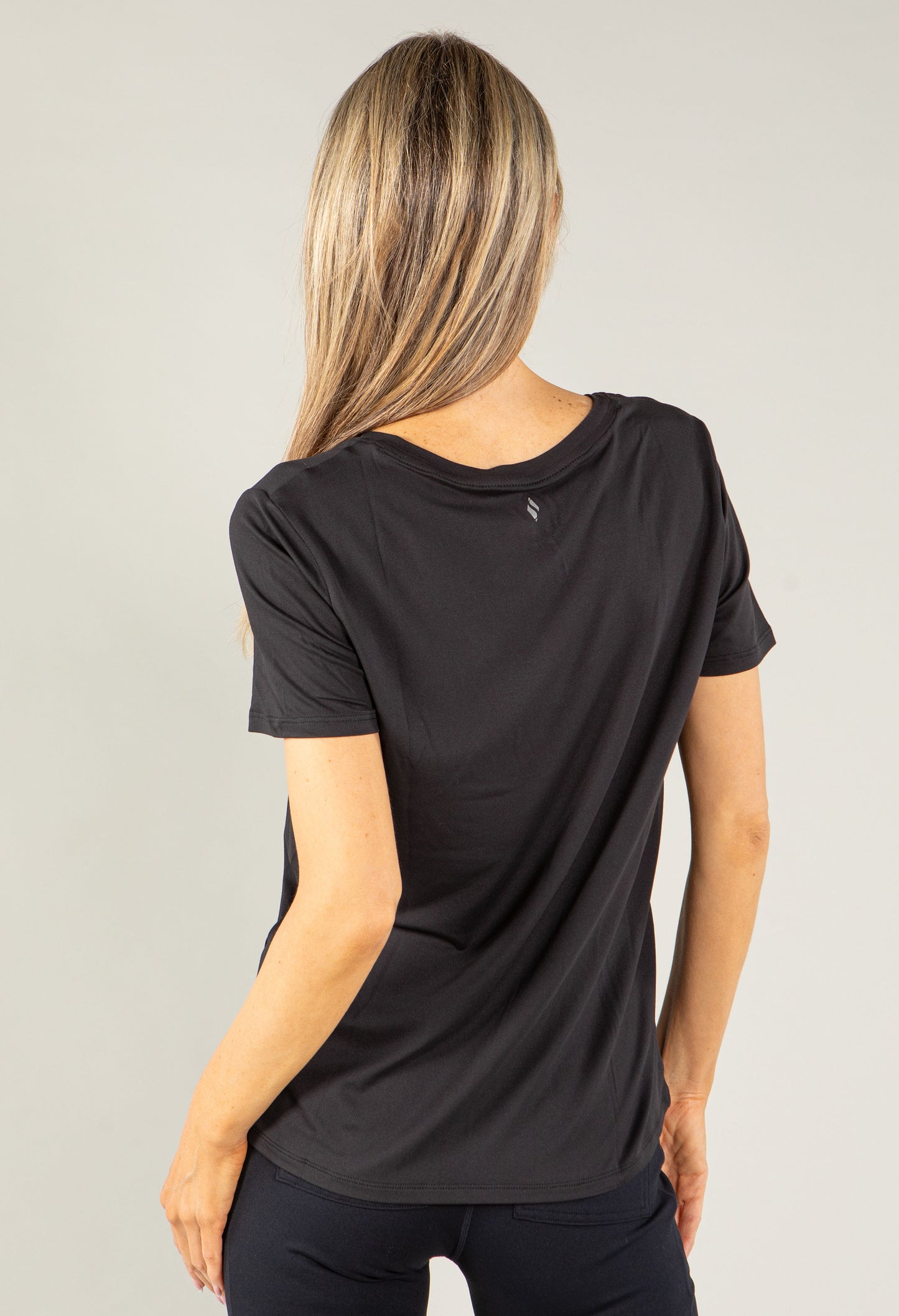 GO DRI SERENE V-Neck Tee