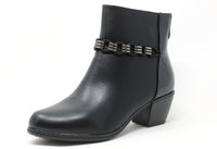 Chain Link Detail Boot