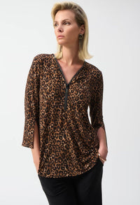 Relaxed Fit Animal Print Pullover Style