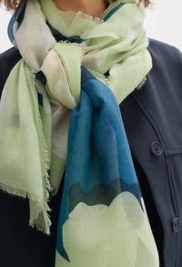 Ablomi Scarf