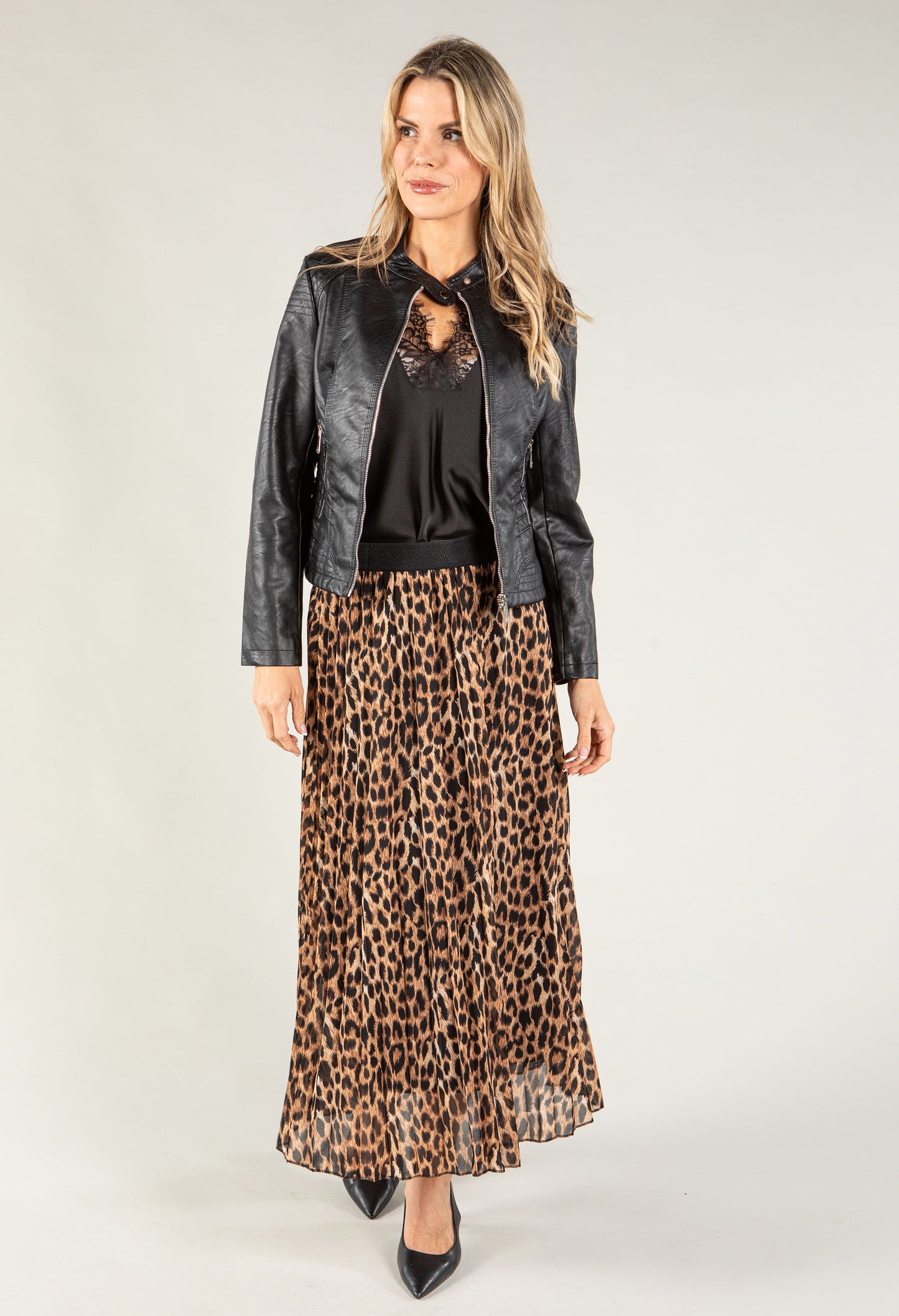 Pleated Leopard Print Skirt