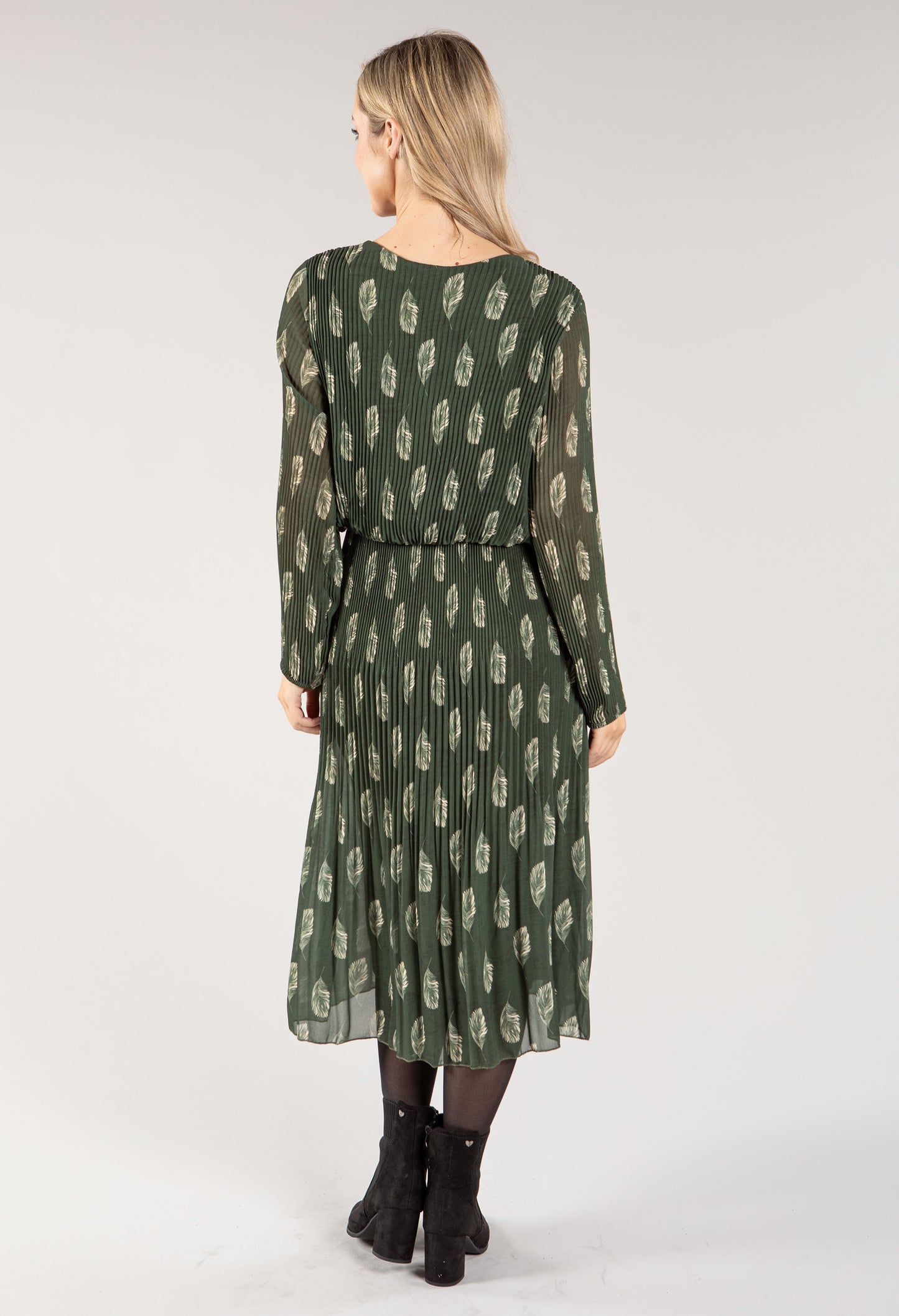 Leaf Print Plisse Pleated Dress